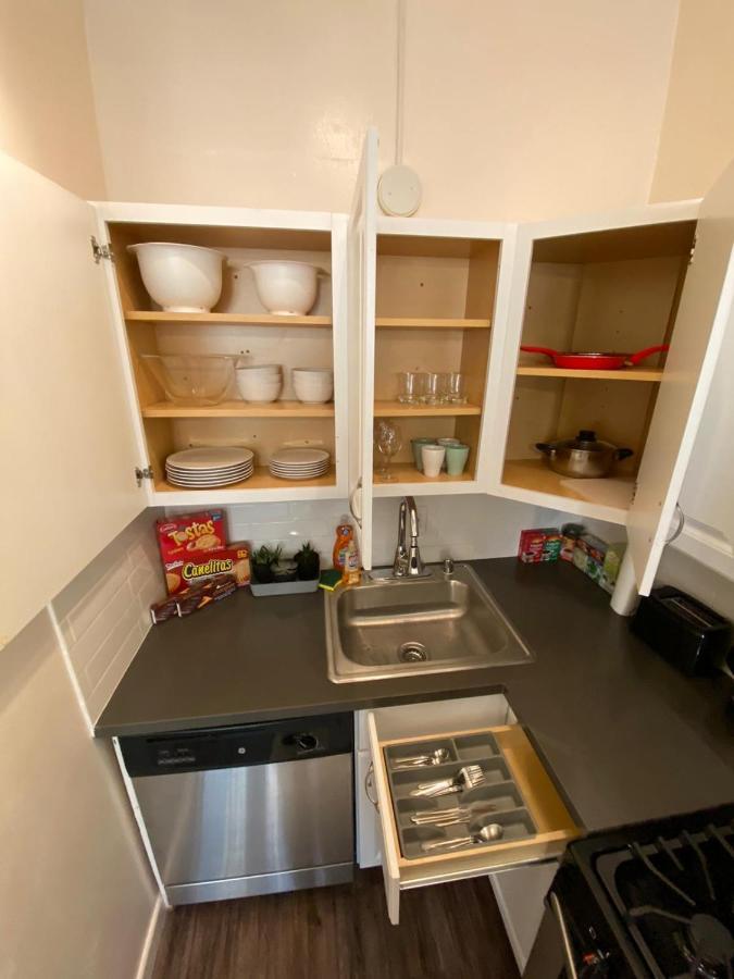 Cozy Andcomfortable Hollywood Apartment ลอสแอนเจลิส ภายนอก รูปภาพ