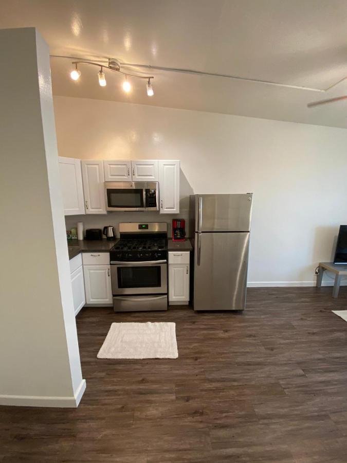 Cozy Andcomfortable Hollywood Apartment ลอสแอนเจลิส ภายนอก รูปภาพ